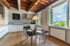 Charming Apartment in Lucca's Historic Center, Lucca